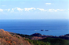 石動山から望む立山連峰